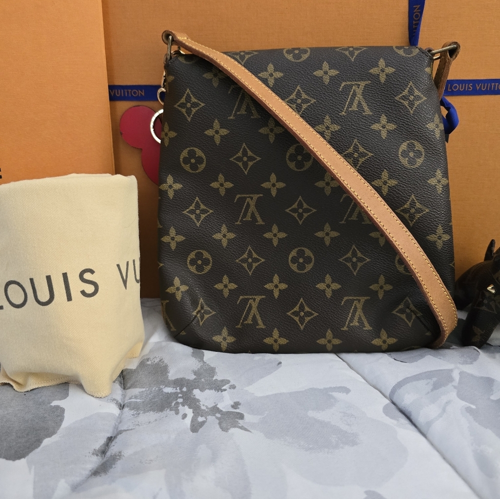 Louis Vuitton Monogram Musette Salsa Short Shoulder Bag - Picture 3 of 17